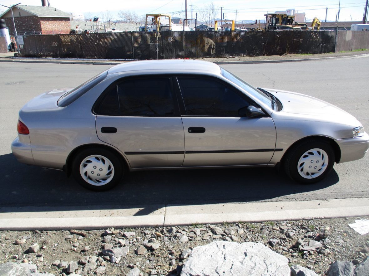 Used 2000 Toyota Corolla VE for sale